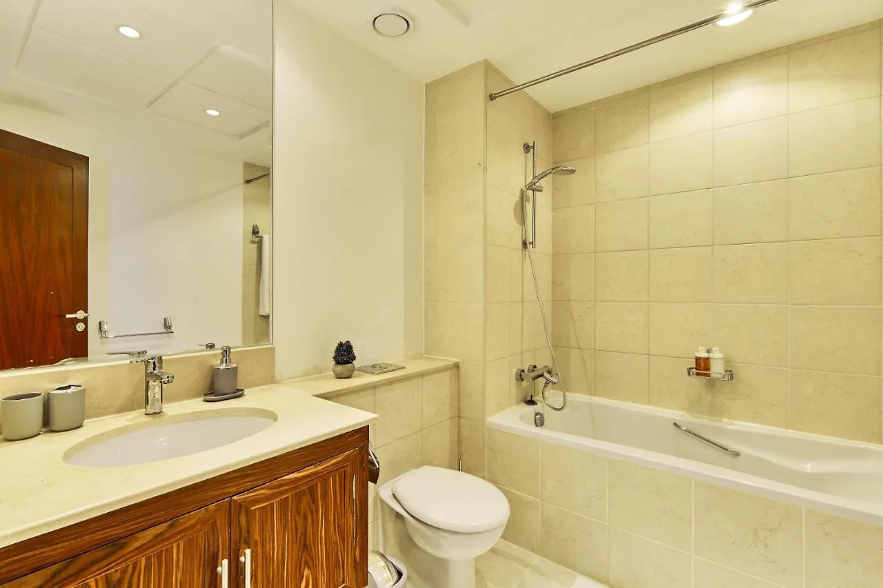 Burj Residences: Luxury Apartment with Burj Khalifa & Fountain Views Dubai