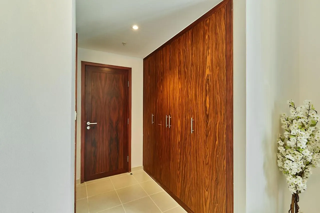 Burj Residences: Luxury Apartment with Burj Khalifa & Fountain Views Dubai United Arab Emirates